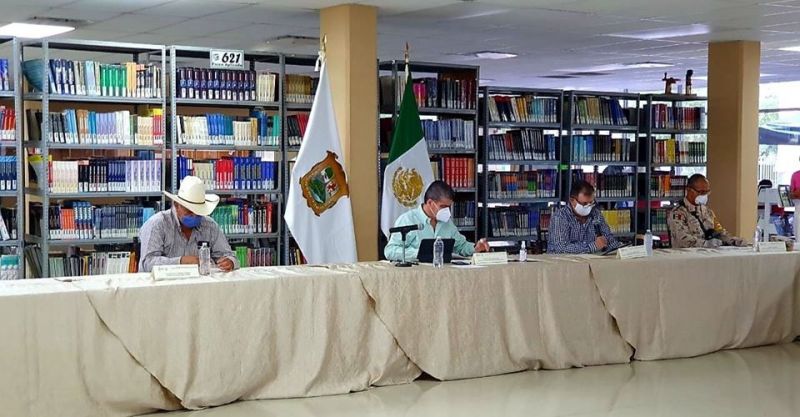 HACIENDO EQUIPO CON NUESTRAS AUTORIDADES