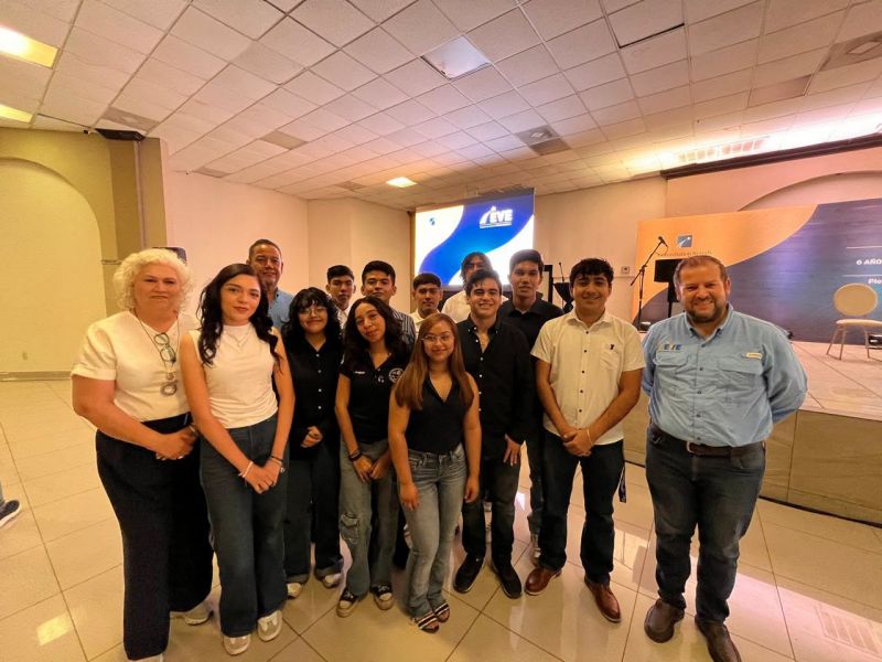 CONSTELLATION BRANDS SIGUE BRINDANDO APOYO A LOS ESTUDIANTES DEL ITESRC
