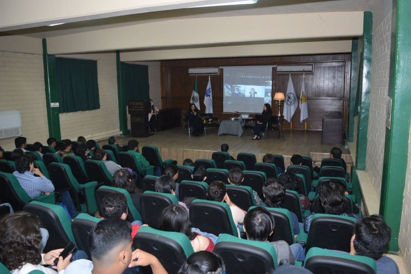 CUARTO PANEL DE EGRESADOS DE SISTEMAS COMPUTACIONALES