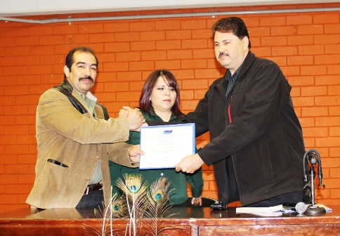 ENTREGA DE CERTIFICADOS DE ACREDITACIÓN PARA LAS CARRERAS DE ING. INDUSTRIAL Y DE ING. EN SISTEMAS COMPUTACIONALES